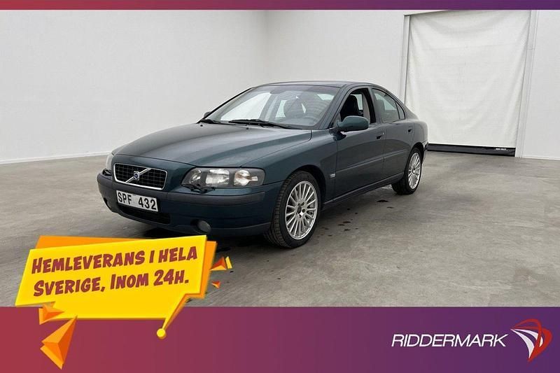 Mörkgrön Begagnad 2001 Volvo S60 Sedan | 84 800 kr (Dyr) - Bild 1/3