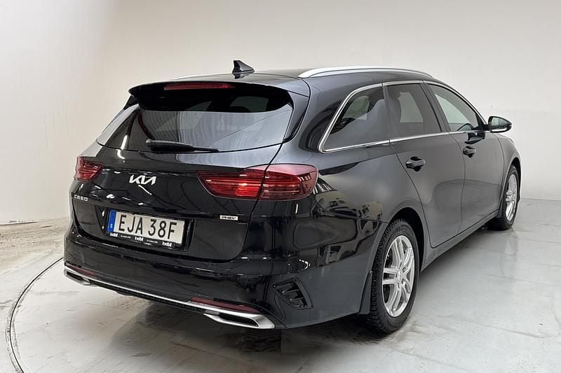 Begagnad Kia Ceed Sportswagon Advance 141 HK (103 kW) 2024 Svart Kombi