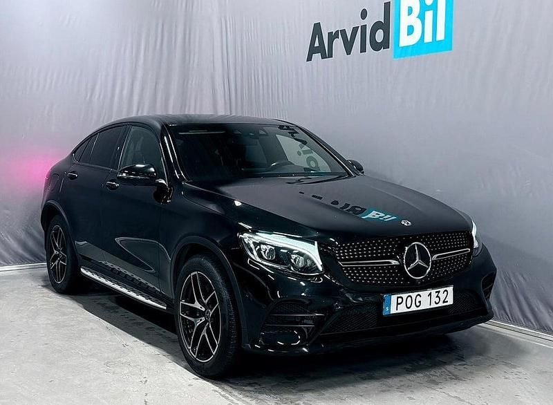 Svart Begagnad 2018 Mercedes GLC220 AMG Sportkupé | 369 000 kr (Marknadspris) - Bild 1/3