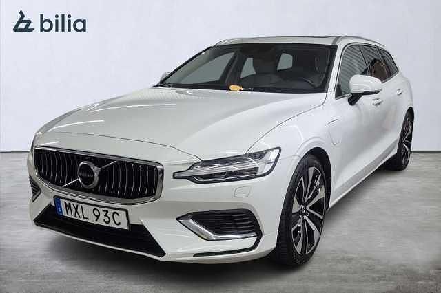 Vit Begagnad 2021 Volvo V60 Inscription Kombi | 359 000 kr (Lite dyr) - Bild 1/3