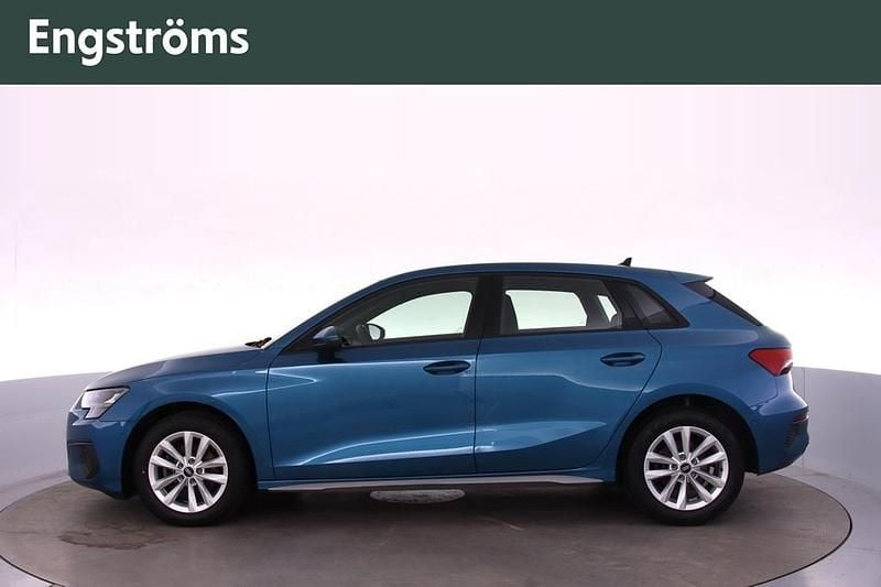 Begagnad Audi A3 Proline 150 HK (110 kW) 2023 Atollblå metallic Sedan