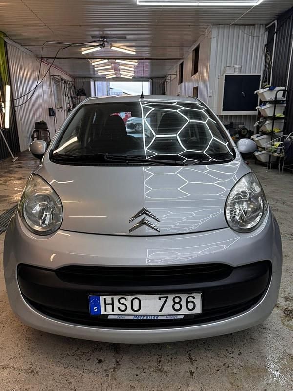 Begagnad 2009 Citroën C1 Halvkombi | 45 000 kr (Lite dyr) - Bild 1/4