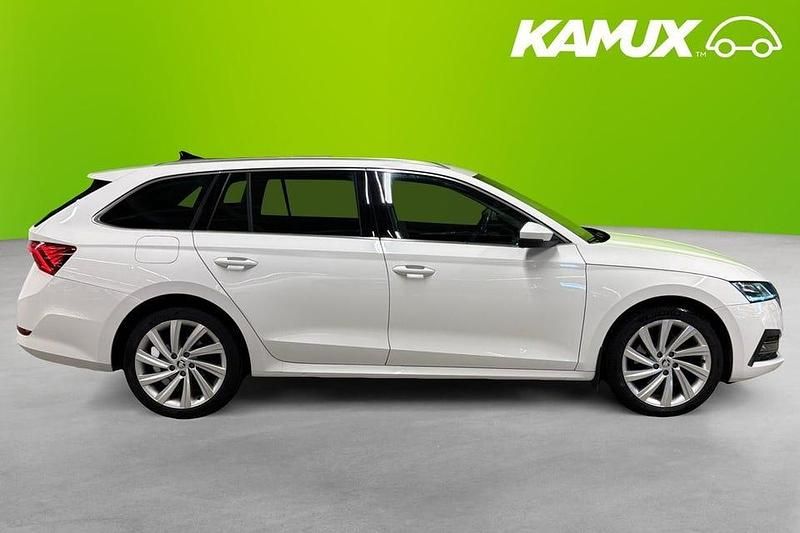 Begagnad Skoda Octavia 200 HK (147 kW) 2022 Vit Kombi