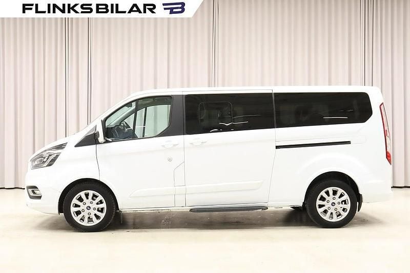 Vit Begagnad 2020 Ford Tourneo Minibuss | 368 750 kr (Marknadspris) - Bild 1/4