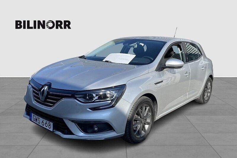 Silver Begagnad 2016 Renault Mégane III Halvkombi | 129 900 kr - Bild 1/4