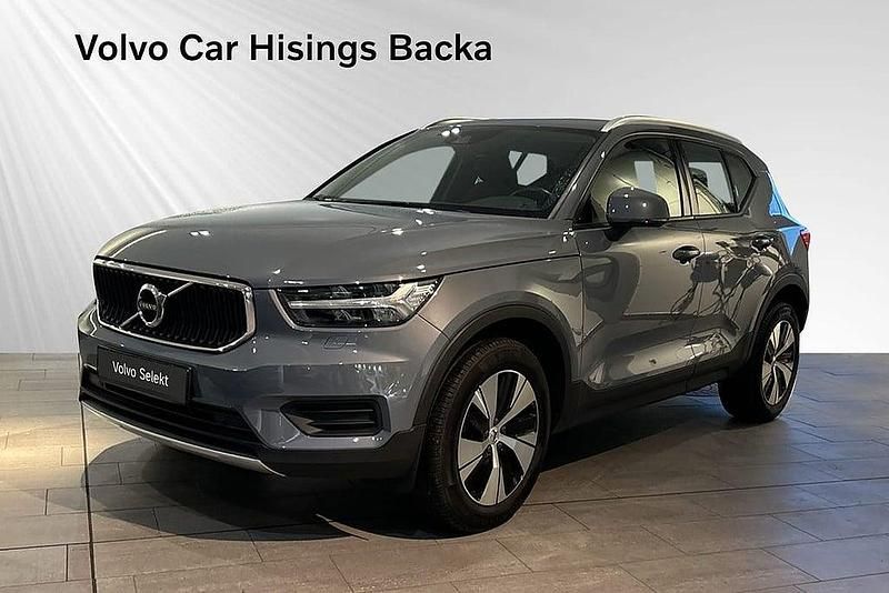 Grå Begagnad 2020 Volvo XC40 Momentum SUV | 254 900 kr (Marknadspris) - Bild 1/2
