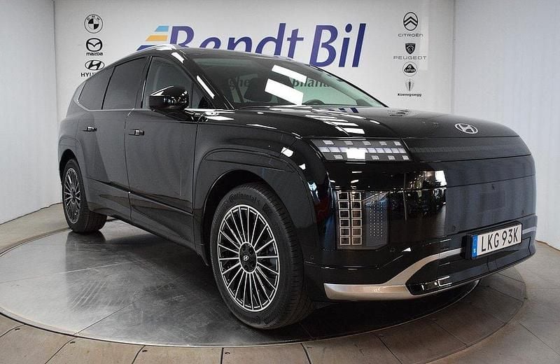 Abyss black pearl Begagnad 2026 Hyundai Ioniq 6 Sedan | 849 000 kr - Bild 1/3