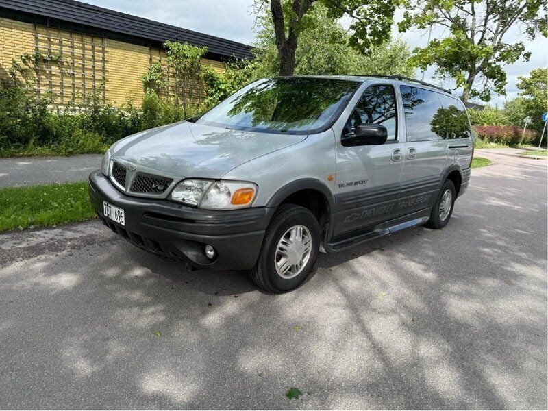 Grå Begagnad 2002 Chevrolet Trans Sport Sport Minibuss | 39 500 kr (Lite dyr) - Bild 1/4