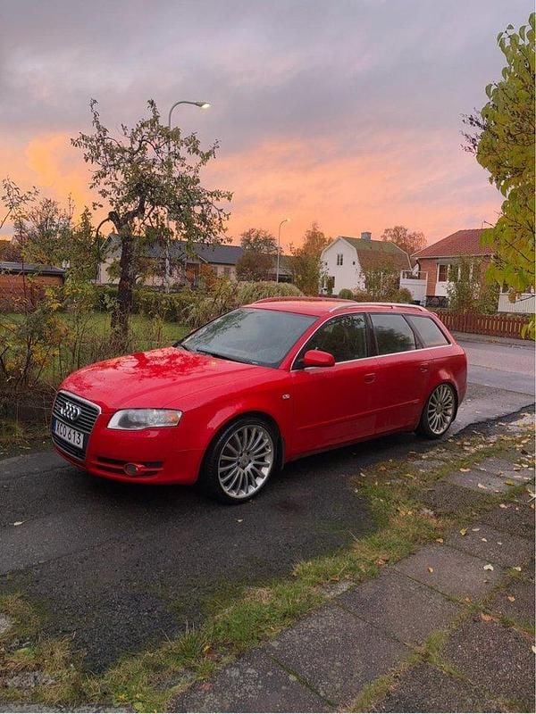 Röd Begagnad 2006 Audi A4 Comfort Kombi | 25 000 kr (Superpris) - Bild 1/4