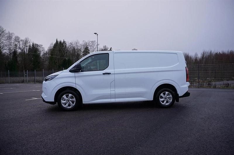 Begagnad Ford Transit Trend 100 kW (136 HK) 2025 Okänd Van