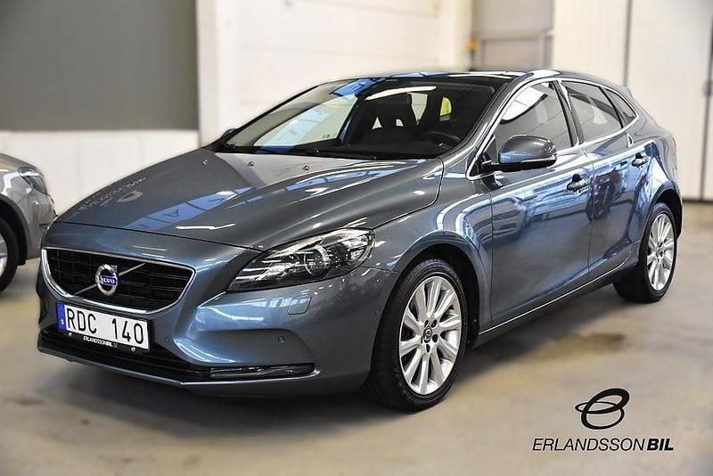Blå Begagnad 2013 Volvo V40 Summum Halvkombi | 119 900 kr (Bra pris) - Bild 1/4
