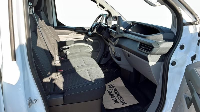 Ny Ford Transit Custom 2026 Vit Sedan