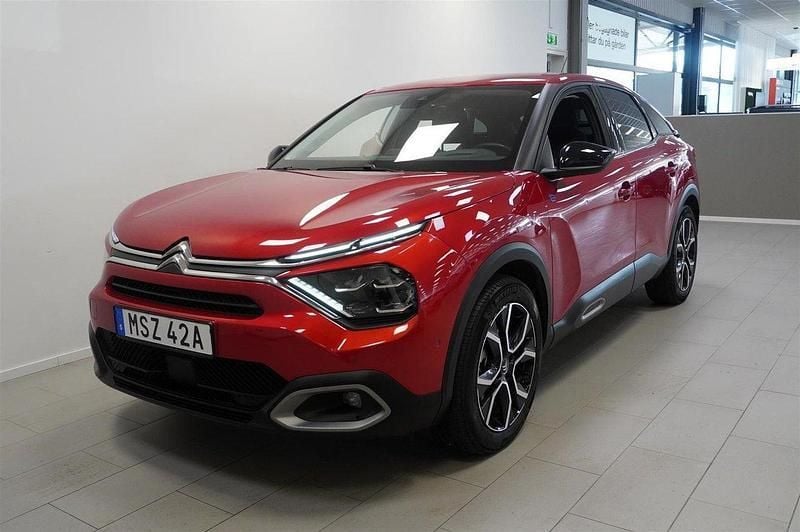 Röd Begagnad 2022 Citroën e-C4 Shine Sedan | 209 900 kr (Marknadspris) - Bild 1/4