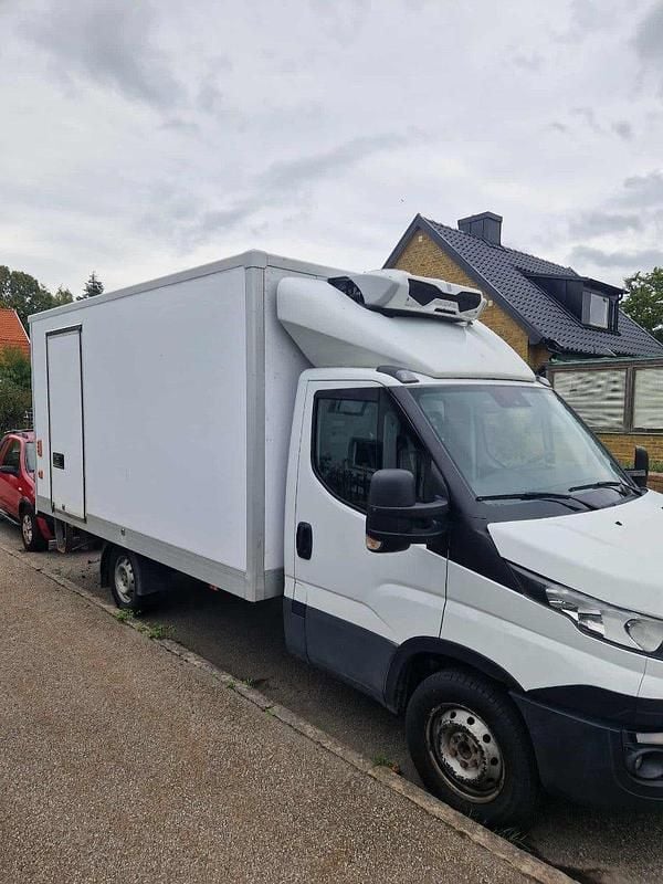 Begagnad Iveco Daily 136 HK (100 kW) 2018