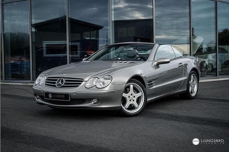 Begagnad Mercedes SL500 AMG 306 HK (225 kW) 2004 Grå Cab