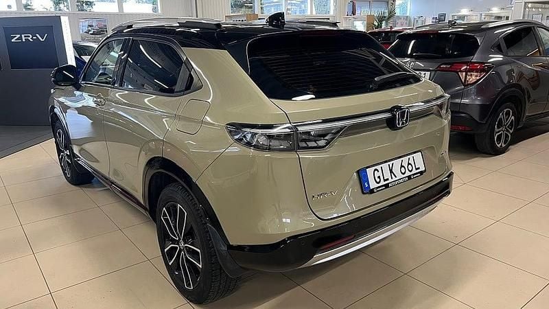 Begagnad Honda HR-V Advance 131 HK (96 kW) 2021 Ljusbrun SUV
