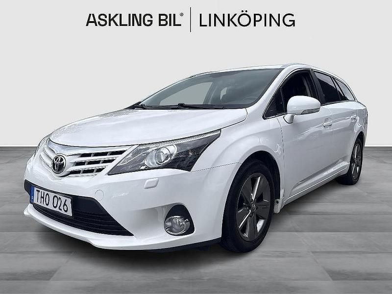 Vit Begagnad 2014 Toyota Avensis Edition Kombi | 115 000 kr (Marknadspris) - Bild 1/4