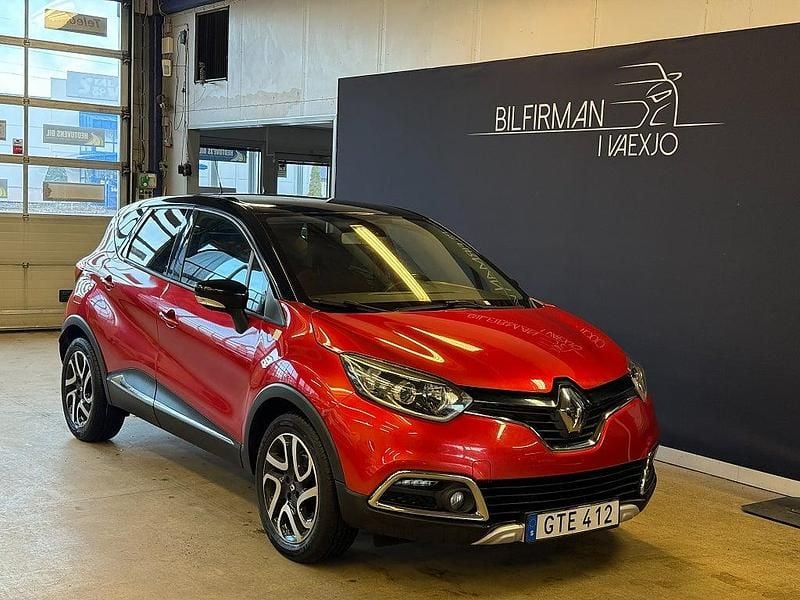 Flerfärgad Begagnad 2015 Renault Captur SUV | 119 900 kr (Marknadspris) - Bild 1/4