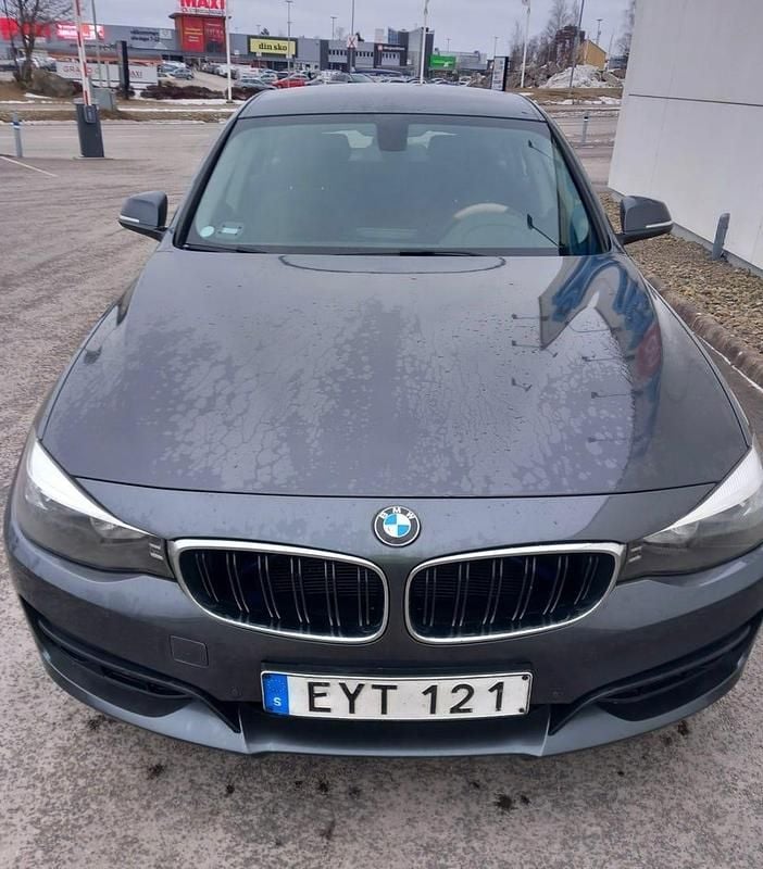 Begagnad 2015 BMW 318 Gran Turismo | 100 000 kr - Bild 1/4