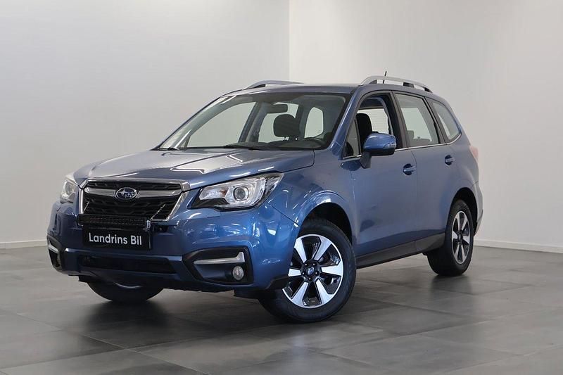 Blå Begagnad 2017 Subaru Forester SUV | 217 900 kr (Marknadspris) - Bild 1/4