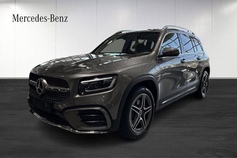 Ny 2025 Mercedes GLB200 SUV | 514 000 kr - Bild 1/4