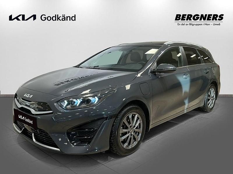 Grå Begagnad 2022 Kia Ceed Sportswagon Advance Kombi | 269 900 kr (Marknadspris) - Bild 1/3