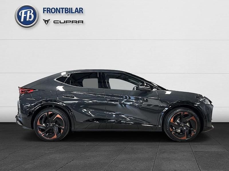 Begagnad Cupra Tavascan VZ 250 kW (340 HK) 2024 Grå SUV