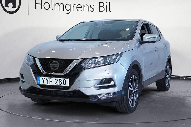 Silver Begagnad 2017 Nissan Qashqai N-Connecta SUV | 179 900 kr (Lite dyr) - Bild 1/4