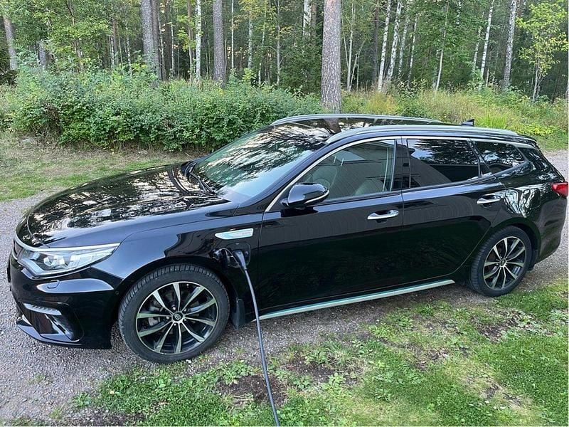 Svart Begagnad 2020 Kia Optima Hybrid Advance Sedan | 200 000 kr (Bra pris) - Bild 1/4