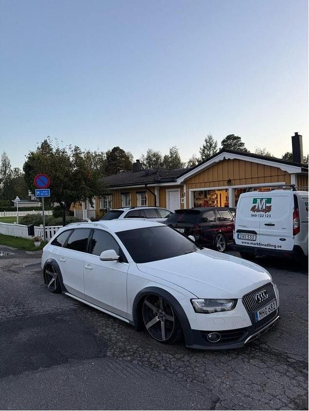 Vit Begagnad 2013 Audi A4 Allroad Kombi | 165 000 kr (Dyr) - Bild 1/4