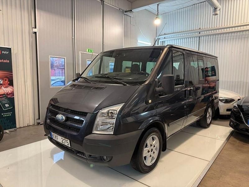 Begagnad Ford Tourneo Limited 140 HK (102 kW) 2011 Grå Minibuss