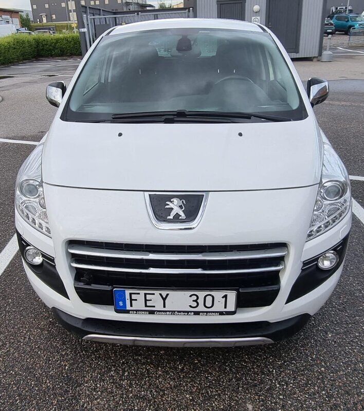 Vit Begagnad 2012 Peugeot 3008 Kombi | 65 000 kr (Bra pris) - Bild 1/4