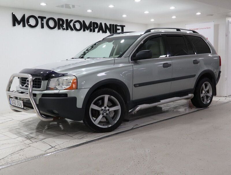 Grön Begagnad 2002 Volvo XC90 SUV | 39 900 kr (Marknadspris) - Bild 1/4