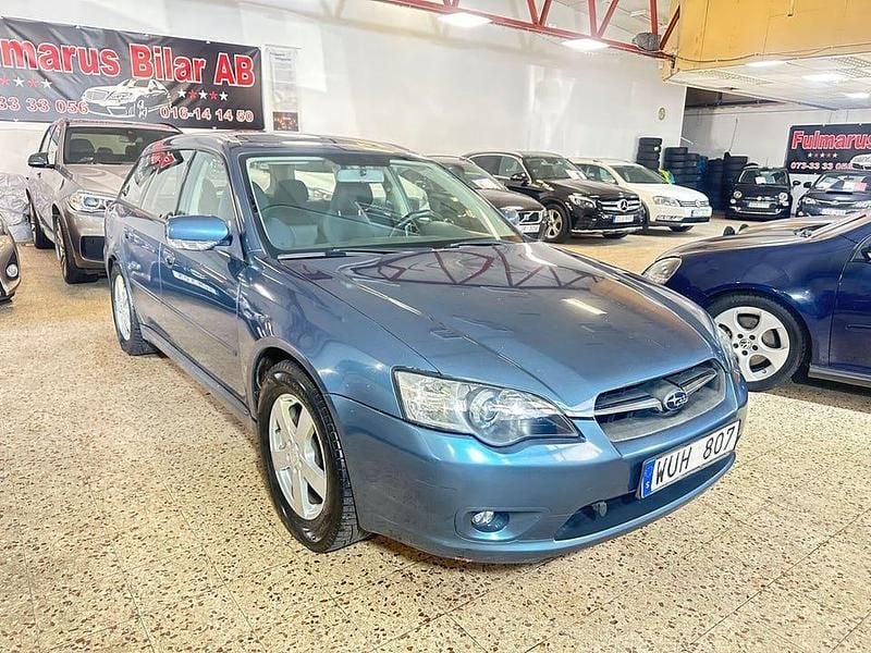 Ljusblå Begagnad 2005 Subaru Legacy Kombi | 39 900 kr - Bild 1/4