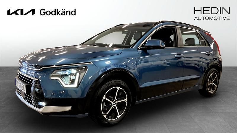Blå (blue) Begagnad 2022 Kia Niro SUV | 309 900 kr (Lite dyr) - Bild 1/4