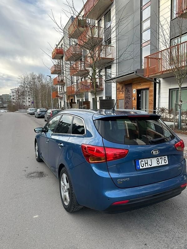 Begagnad Kia Ceed Sportswagon 128 HK (94 kW) 2013 Kombi
