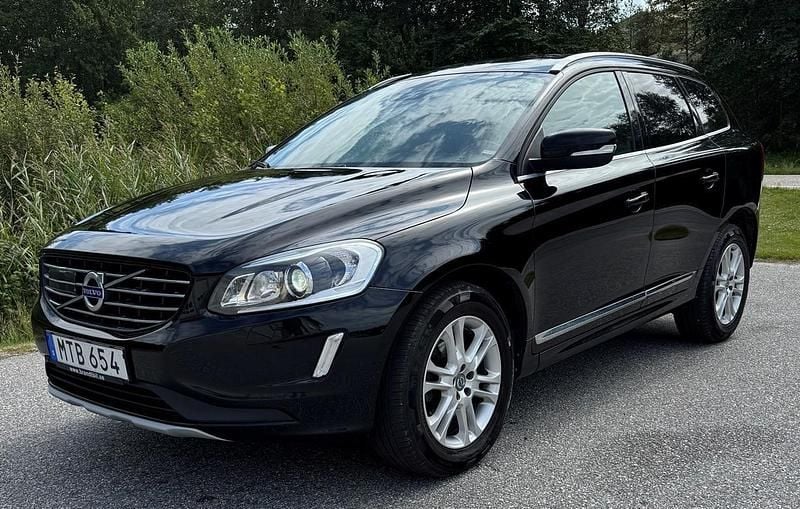 Svart Begagnad 2016 Volvo XC60 Summum SUV | 169 000 kr (Superpris) - Bild 1/4