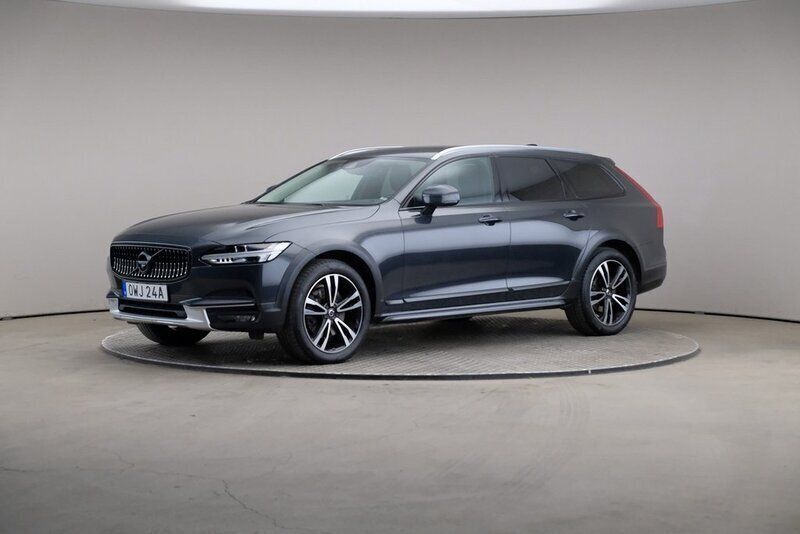 Grå Begagnad 2019 Volvo V90 CC Kombi | 339 000 kr (Marknadspris) - Bild 1/4
