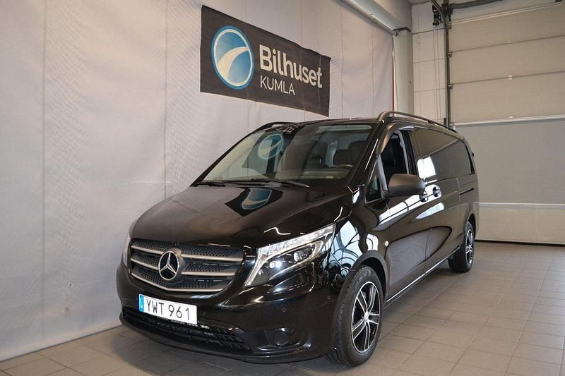 Svart Begagnad 2019 Mercedes Vito Minibuss | 286 250 kr (Marknadspris) - Bild 1/4