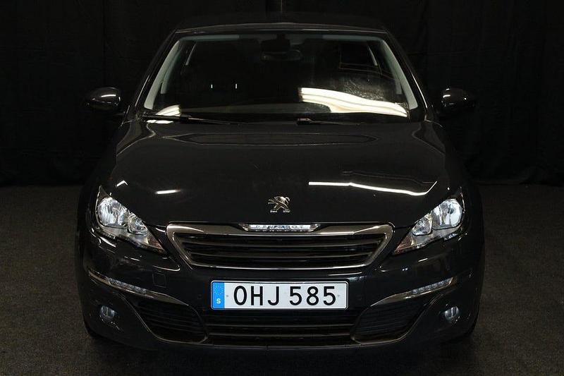 Begagnad Peugeot 308 Active 99 HK (72 kW) 2016 Mörkgrå Halvkombi