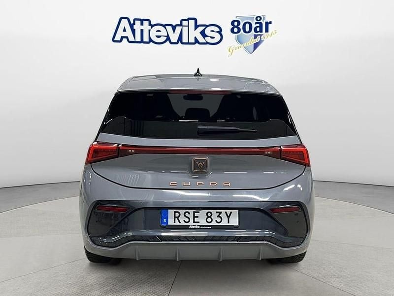 Begagnad Cupra Born 169 kW (231 HK) 2023 Grå Halvkombi