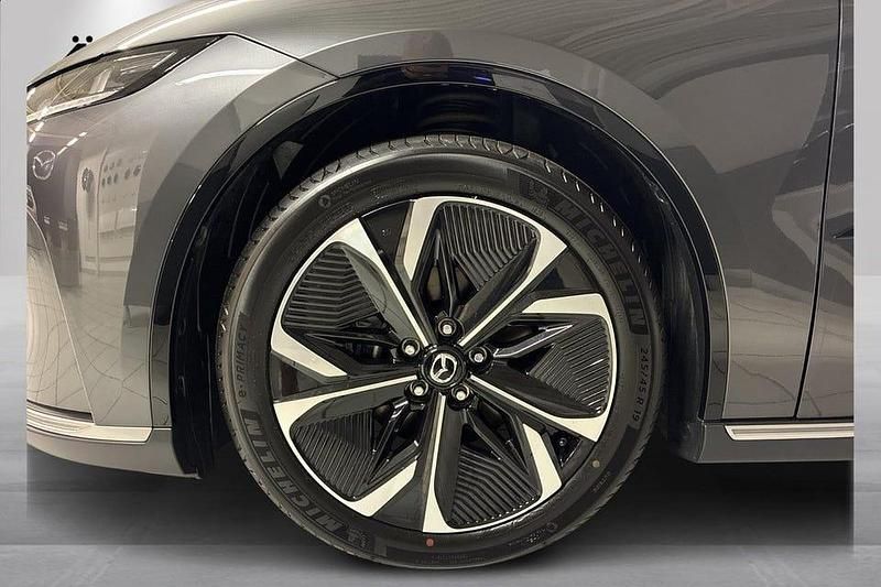 Ny Mazda 6e Takumi-Line 189 kW (257 HK) 2025 Machine grey Sedan