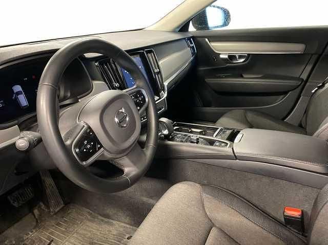 Begagnad Volvo V90 252 HK (185 kW) 2023 Svart Kombi