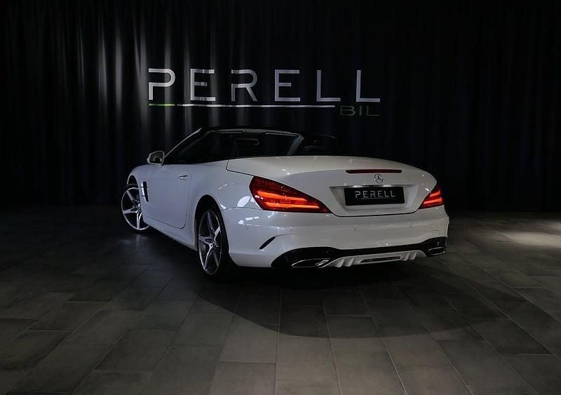 Begagnad Mercedes SL400 AMG line 367 HK (269 kW) 2017 Vit Cab