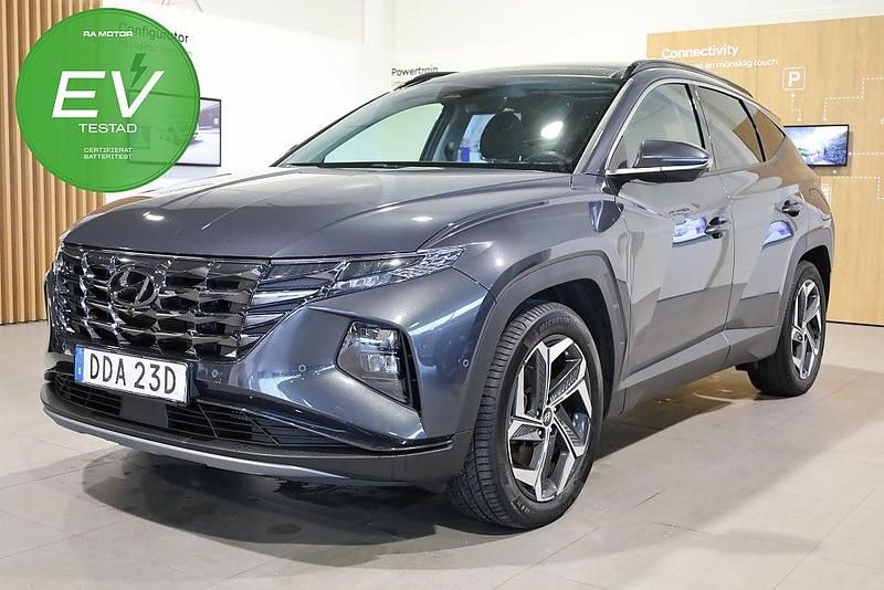 Grå Begagnad 2022 Hyundai Tucson Advanced SUV | 314 900 kr (Marknadspris) - Bild 1/3