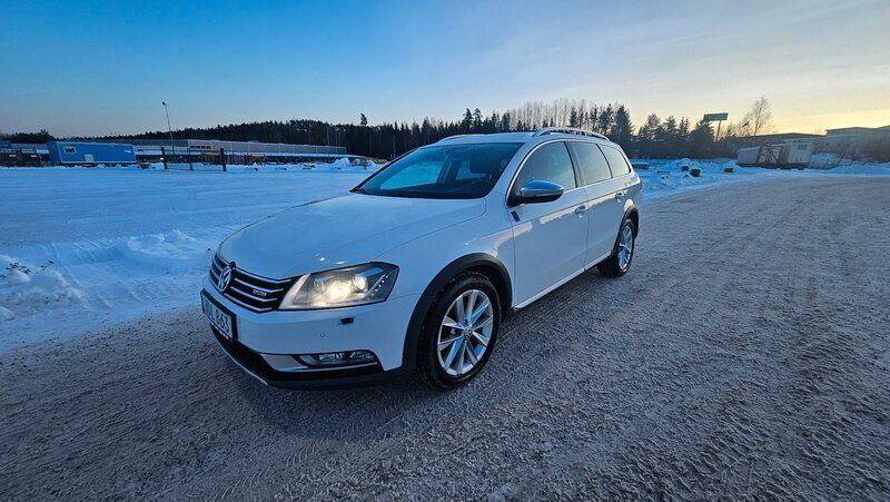Vit Begagnad 2012 VW Passat Alltrack Kombi | 108 900 kr (Marknadspris) - Bild 1/4