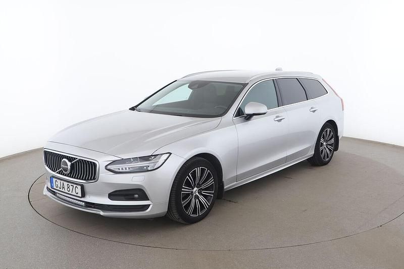 Silver Begagnad 2021 Volvo V90 Momentum Kombi | 273 000 kr (Marknadspris) - Bild 1/3