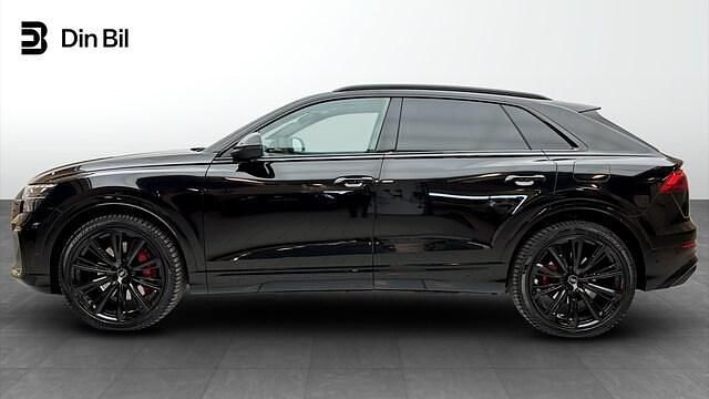 Begagnad Audi Q8 Premium 489 HK (359 kW) 2025 Svart SUV
