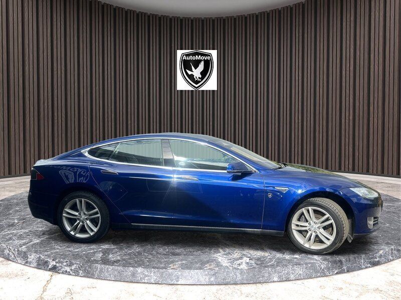 Begagnad Tesla Model S 386 kW (525 HK) 2016 Blå Halvkombi