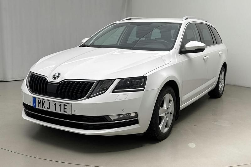 Vit Begagnad 2020 Skoda Octavia G-TEC Style Kombi | 151 000 kr (Dyr) - Bild 1/4